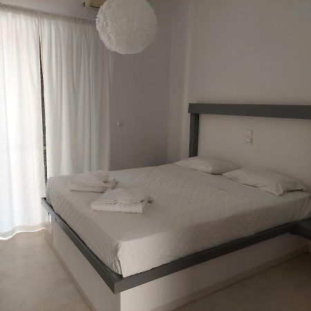 Agia Marina Golden Star Praxitelousアパートメント エクステリア 写真