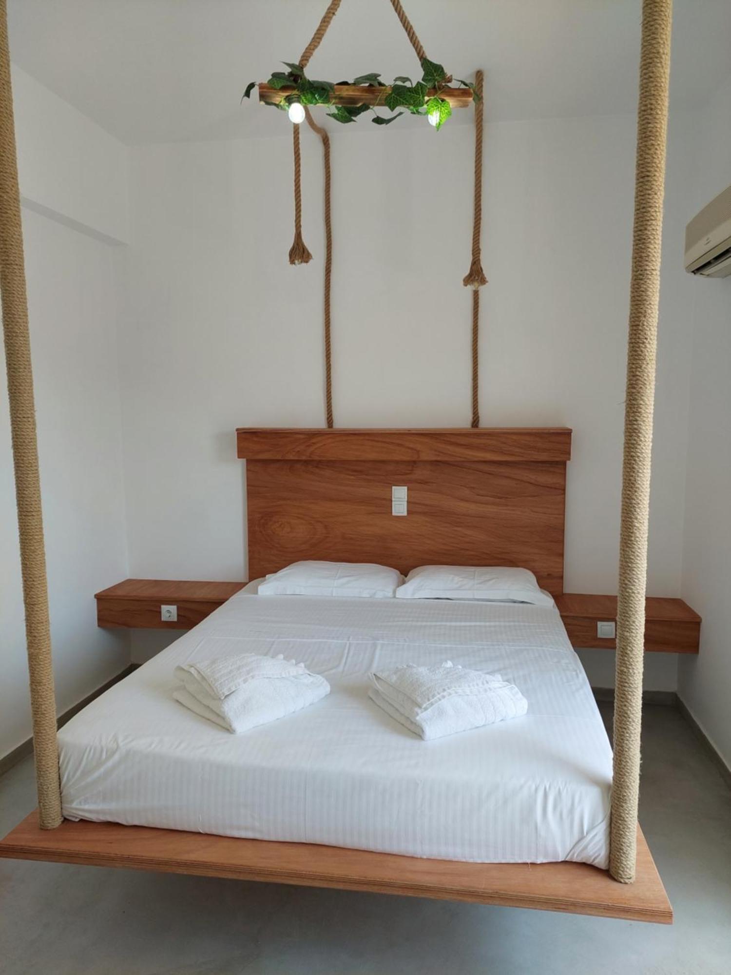 Agia Marina Golden Star Praxitelousアパートメント エクステリア 写真