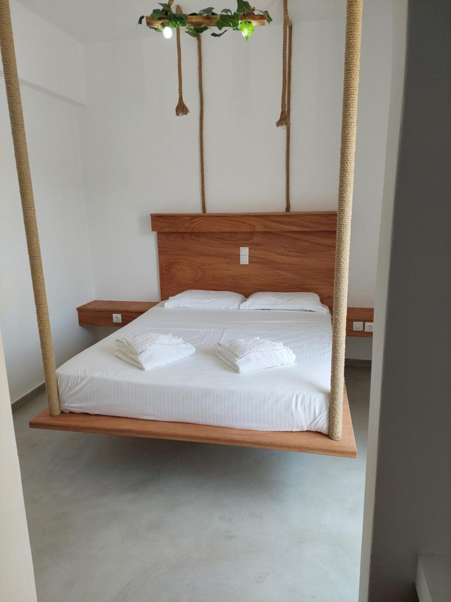 Agia Marina Golden Star Praxitelousアパートメント エクステリア 写真