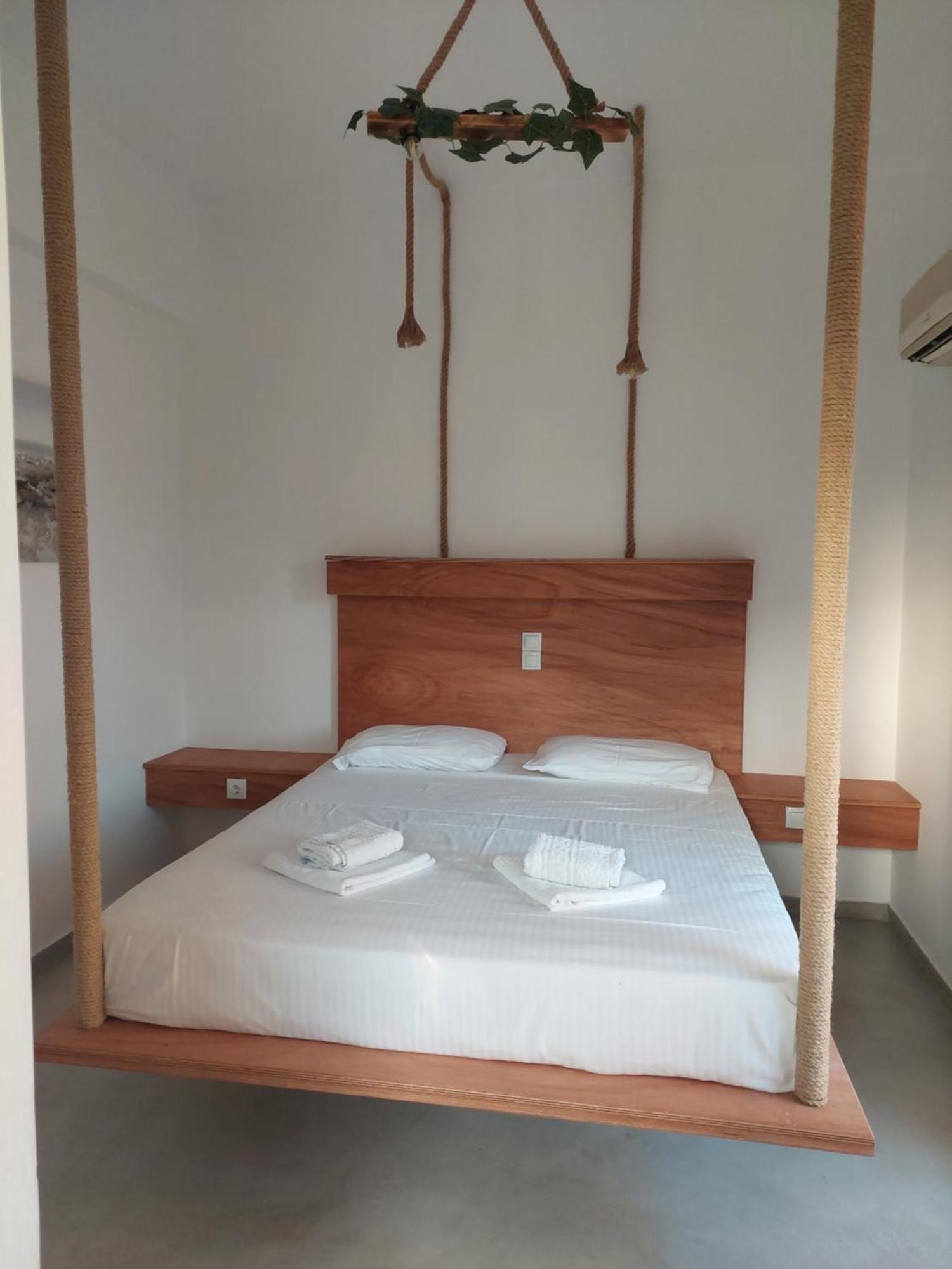 Agia Marina Golden Star Praxitelousアパートメント エクステリア 写真